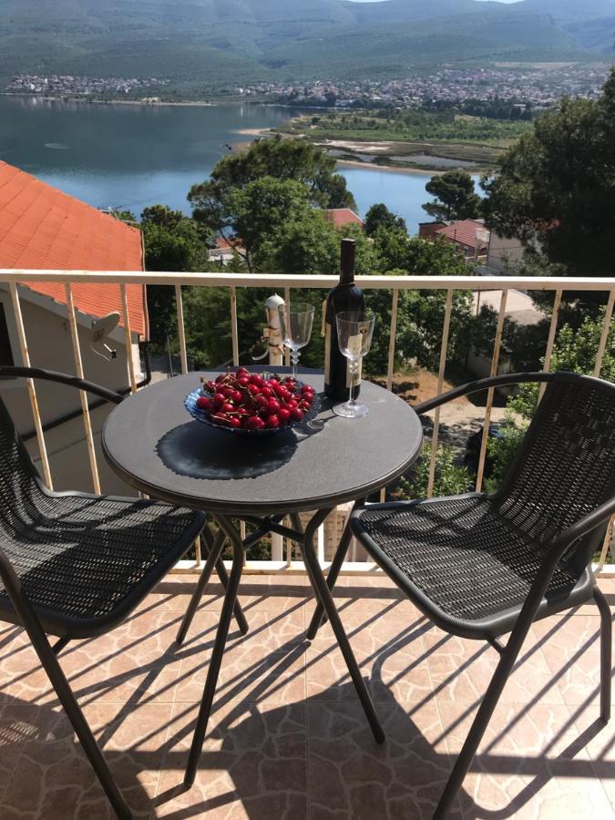 Apartmani Lidija Karin Donji Donji Karin Bagian luar foto