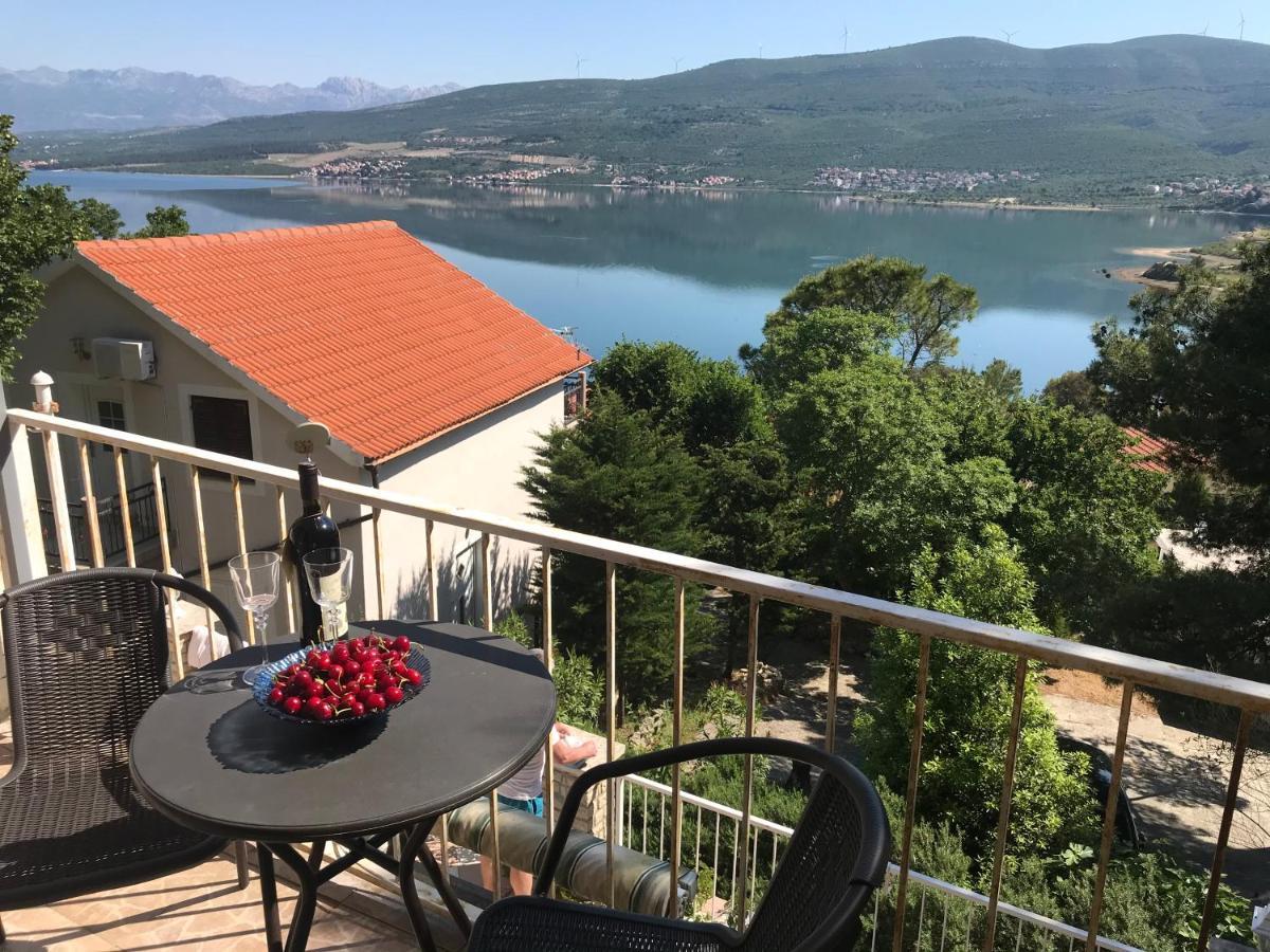 Apartmani Lidija Karin Donji Donji Karin Bagian luar foto