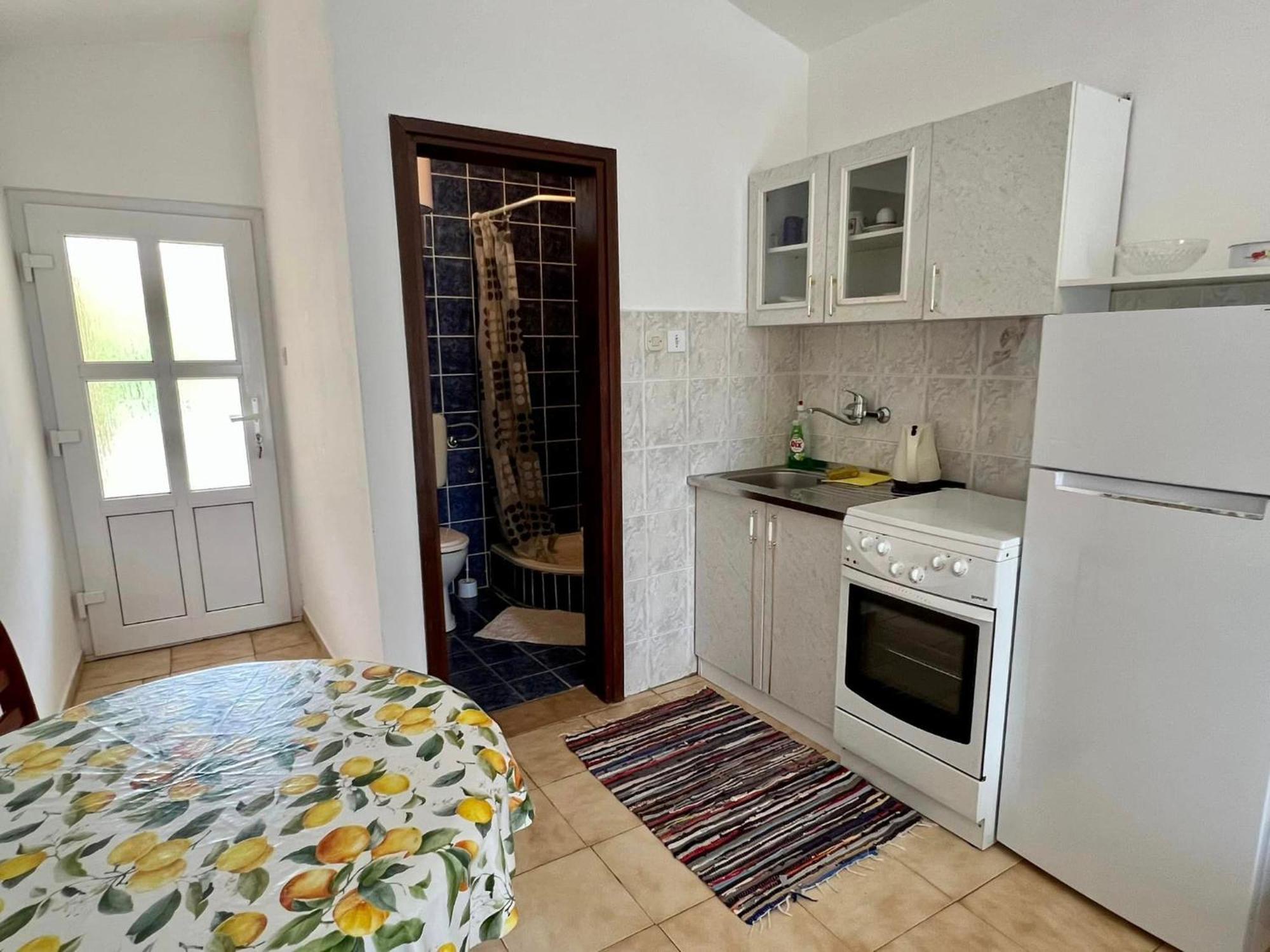 Apartmani Lidija Karin Donji Donji Karin Bagian luar foto