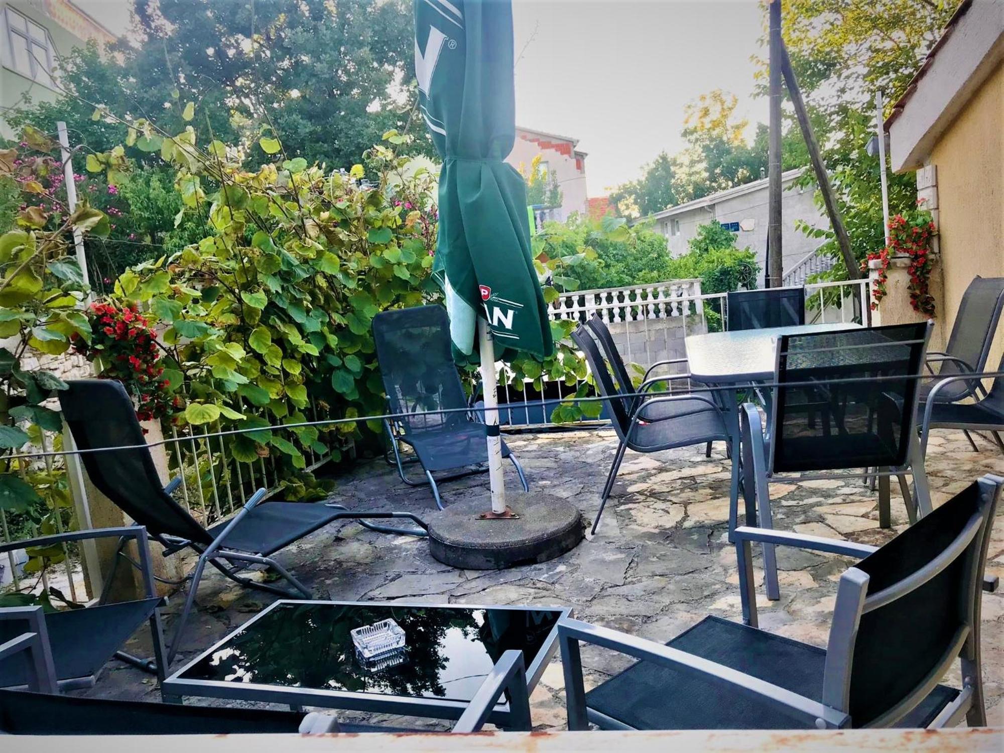 Apartmani Lidija Karin Donji Donji Karin Bagian luar foto