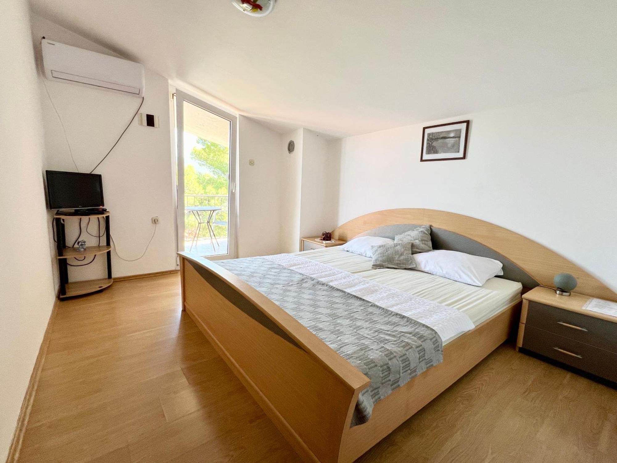 Apartmani Lidija Karin Donji Donji Karin Bagian luar foto