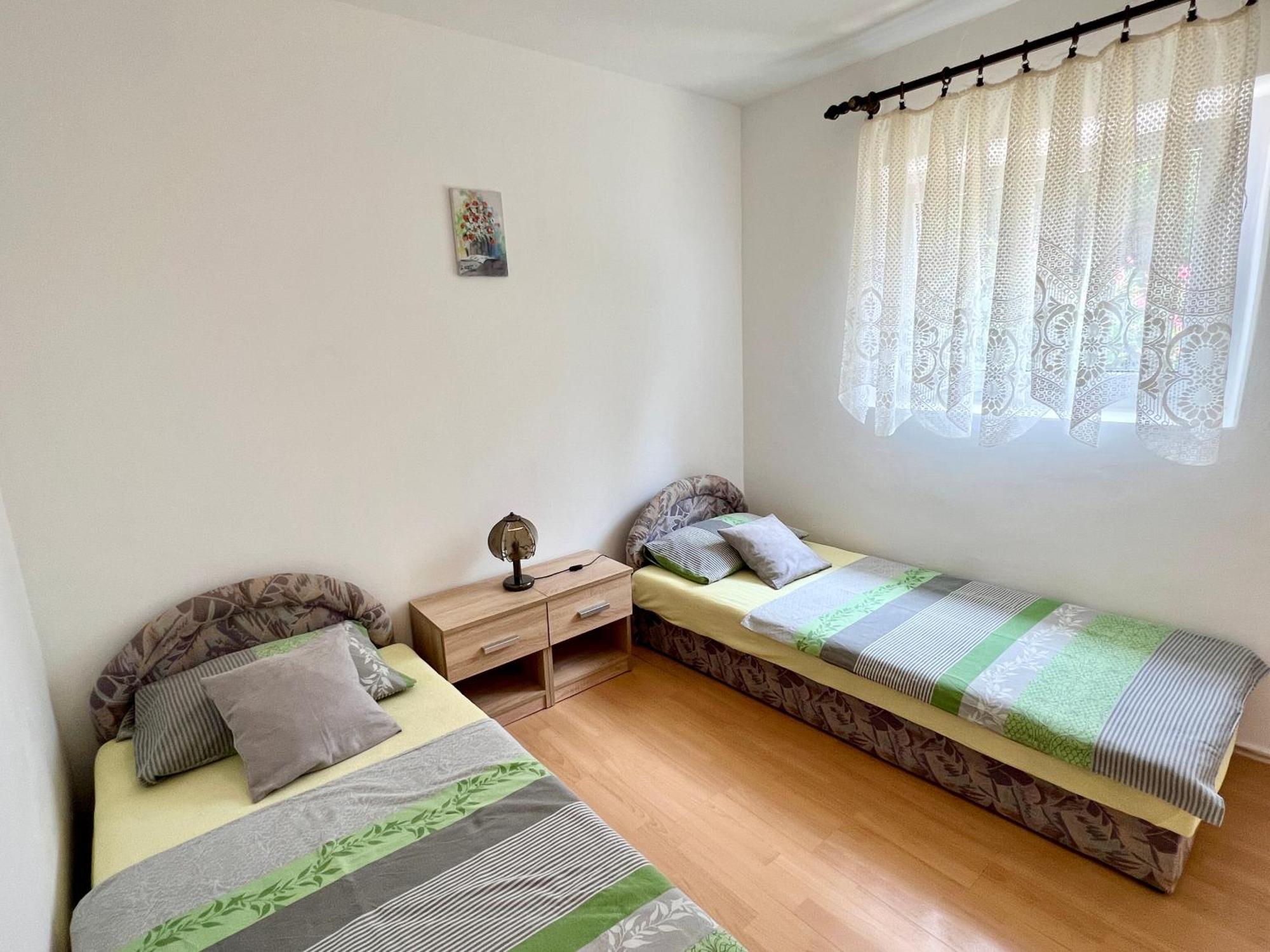 Apartmani Lidija Karin Donji Donji Karin Bagian luar foto