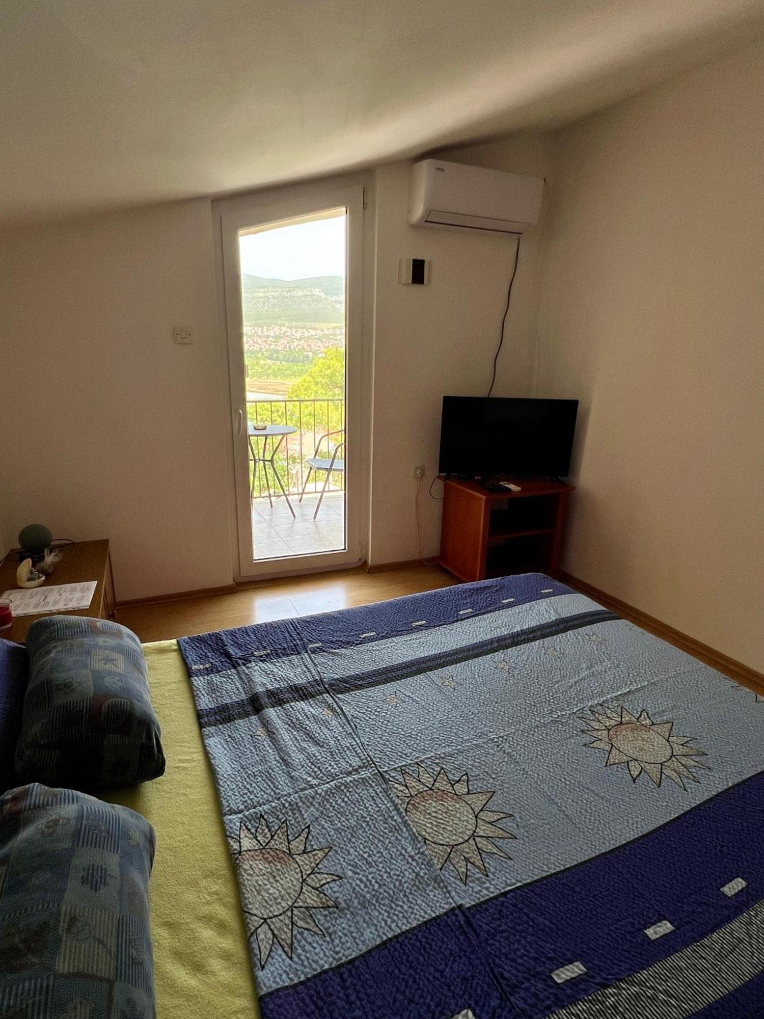 Apartmani Lidija Karin Donji Donji Karin Bagian luar foto