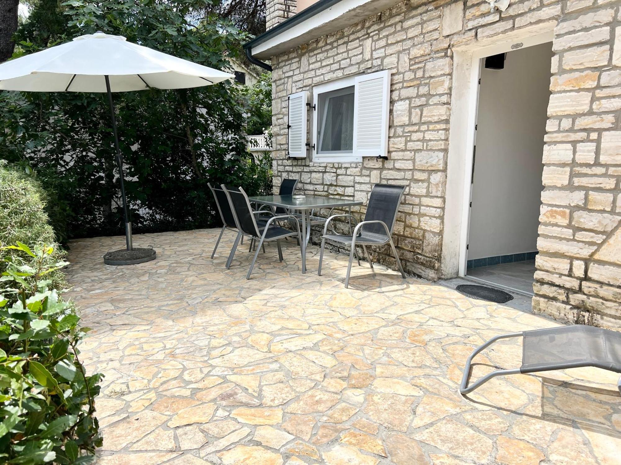 Apartmani Lidija Karin Donji Donji Karin Bagian luar foto